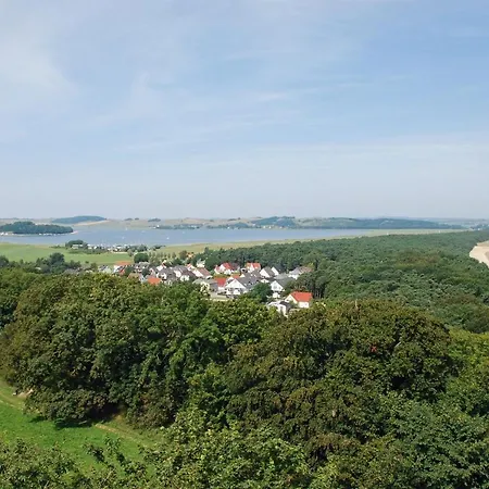 Villa Villen-appartem M Balkon Im Goehrener Ostseebad Vml 07-08 Goehren (Ruegen)